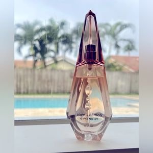 Givenchy
Ange ou Démon le Secret Eau de Parfum 1.7